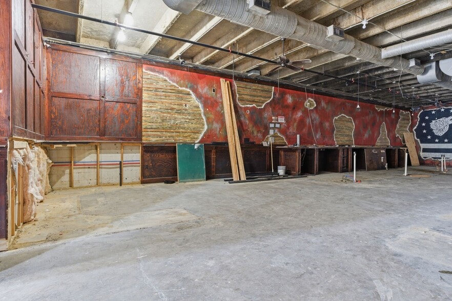 More Photos Of 823 Woodland St, Nashville Freestanding For Lease