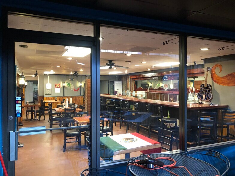 More Photos Of 321 N Main St, Hendersonville Restaurant For Lease