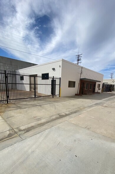 More Photos Of 4417-4419 Rowland Ave, El Monte Warehouse For Lease