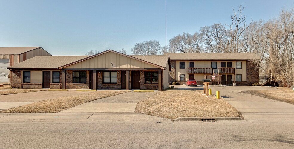 More Photos Of , Cahokia Multifamily For Sale