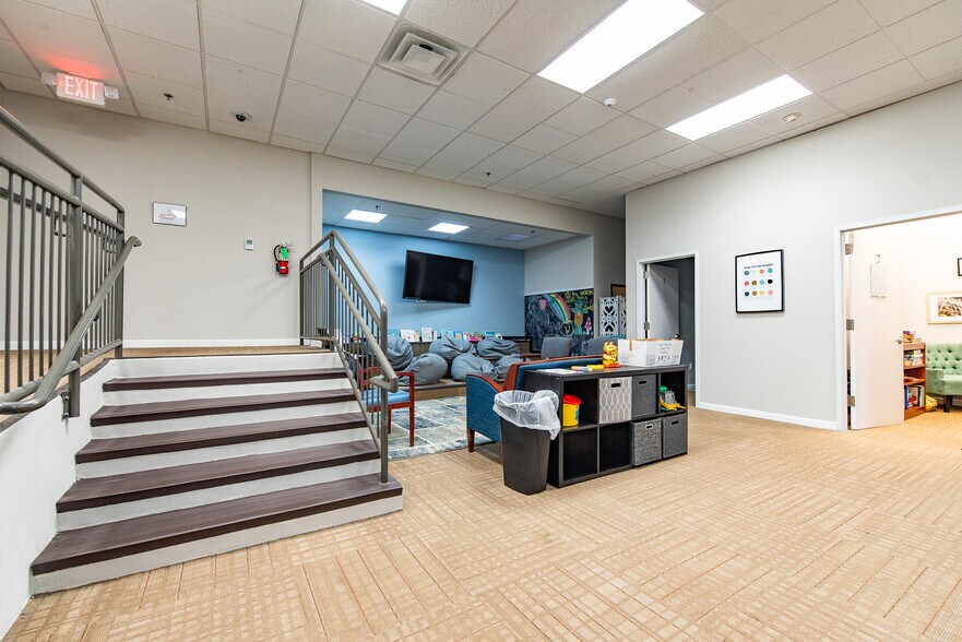 More Photos Of 832-842 Main St, Willimantic Loft Creative Space For Lease