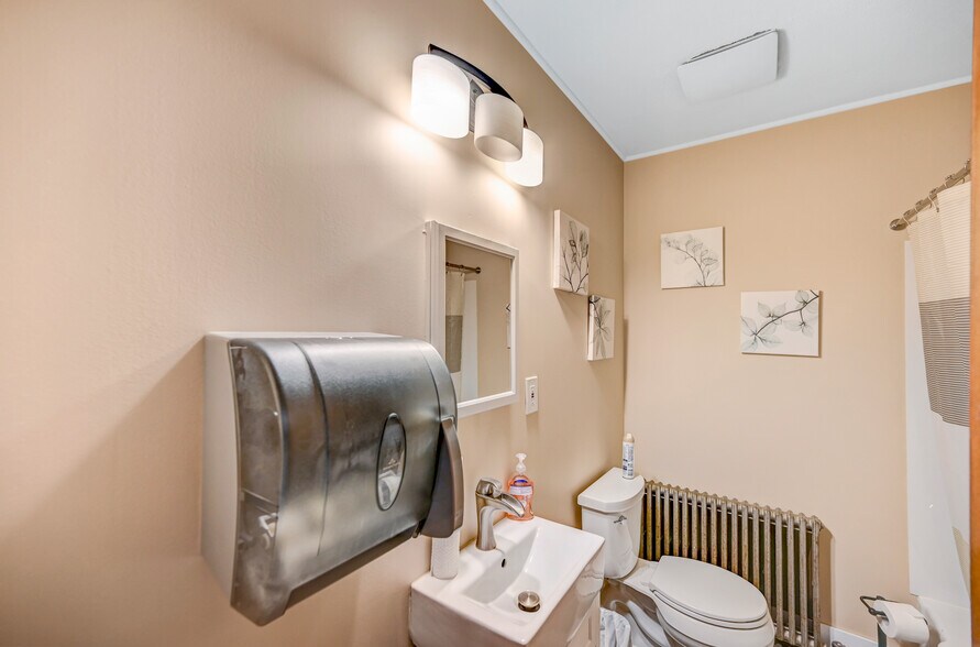 More Photos Of 149 Bond Ln, Brodheadsville Office Residential For Sale