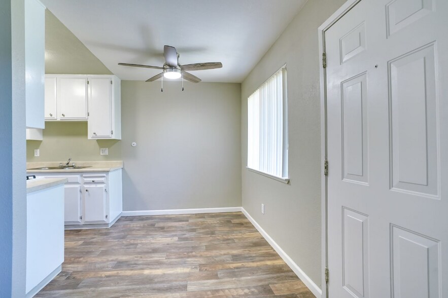 More Photos Of 6131 Gettysburg Pl, Stockton Apartments For Sale