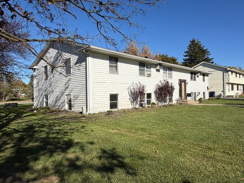 More Photos Of 115 Willow St, Lockport Multifamily For Sale