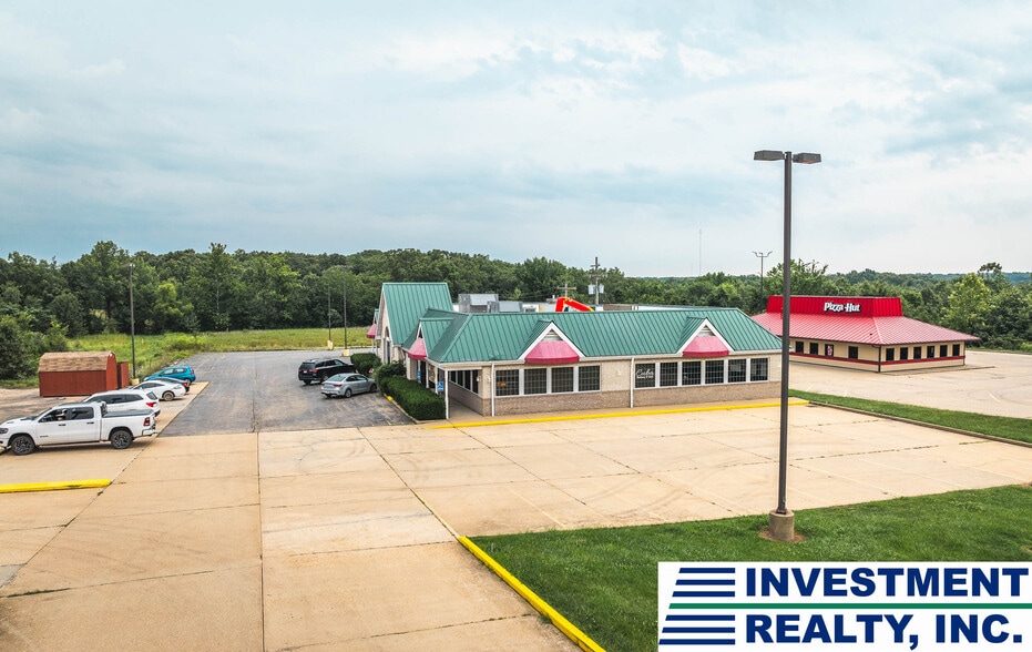 More Photos Of 60 Highway P, Cuba Freestanding For Sale