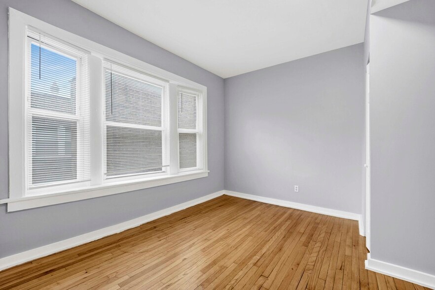 More Photos Of 6750 S Merrill Ave, Chicago Apartments For Sale