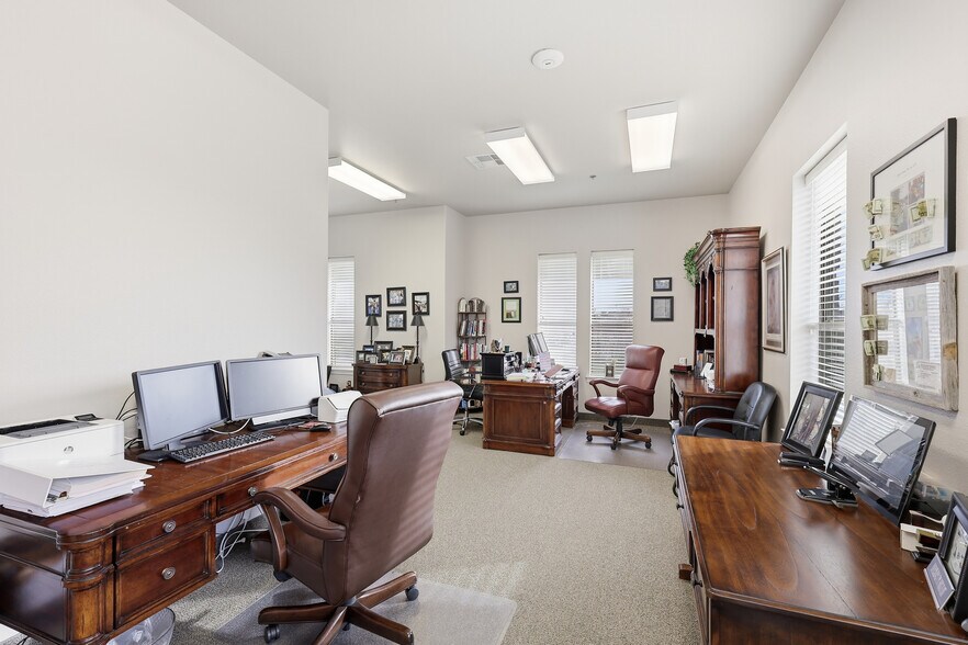 More Photos Of 3605 Yucca Dr, Flower Mound Medical For Sale