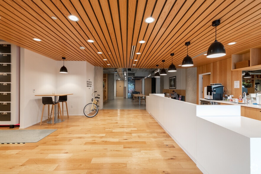 More Photos Of 175 Pearl St, Brooklyn Office For Lease