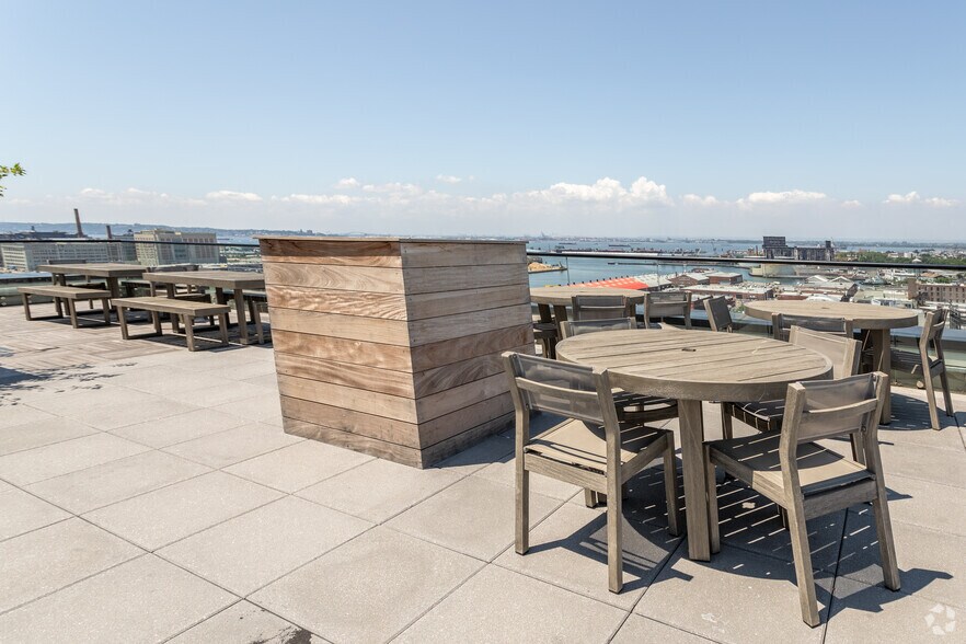 More Photos Of 635 4th Ave, Brooklyn Apartments For Lease