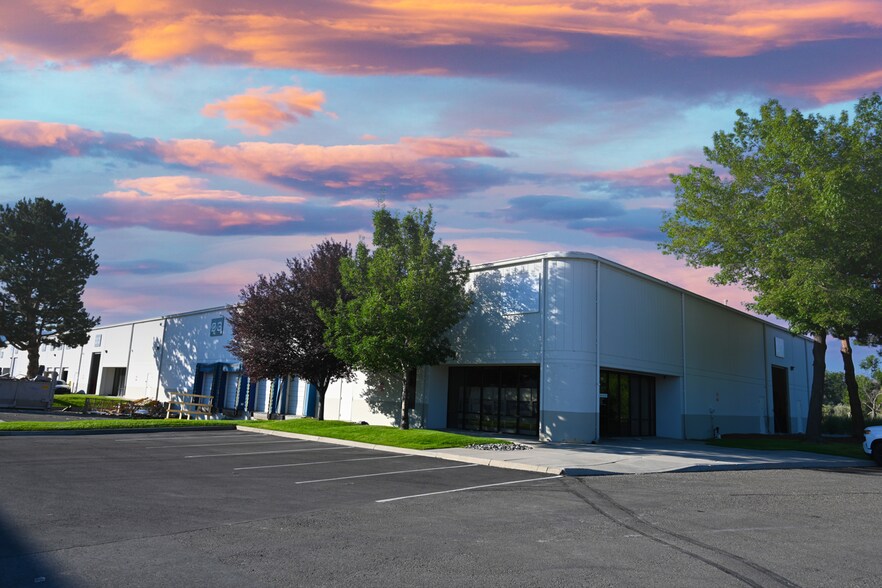 More Photos Of 655 Spice Islands Dr, Sparks Warehouse For Lease