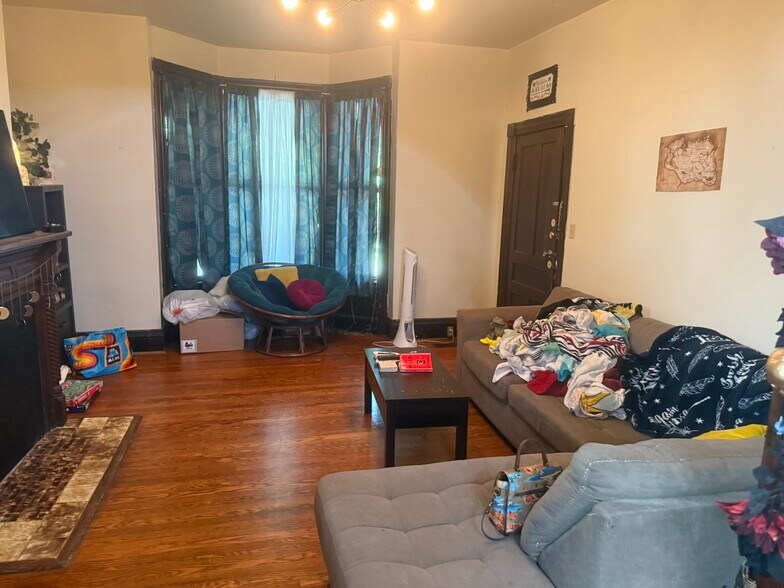 More Photos Of 903 Luttrell St, Knoxville Apartments For Sale