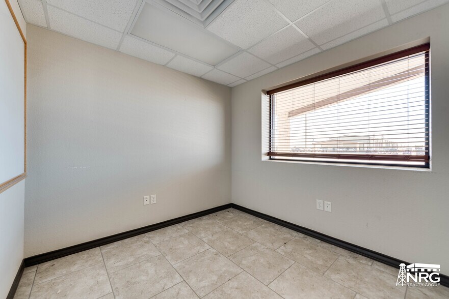 More Photos Of 3211 S County Road 1180, Midland Warehouse For Lease