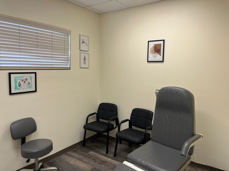 More Photos Of 305 S Childs St, Leesburg Medical For Sale