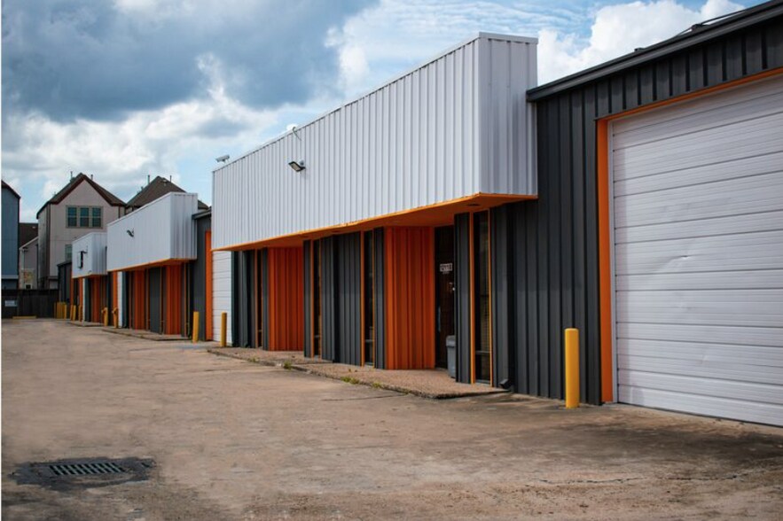 More Photos Of 1201 Upland Dr, Houston Warehouse For Lease