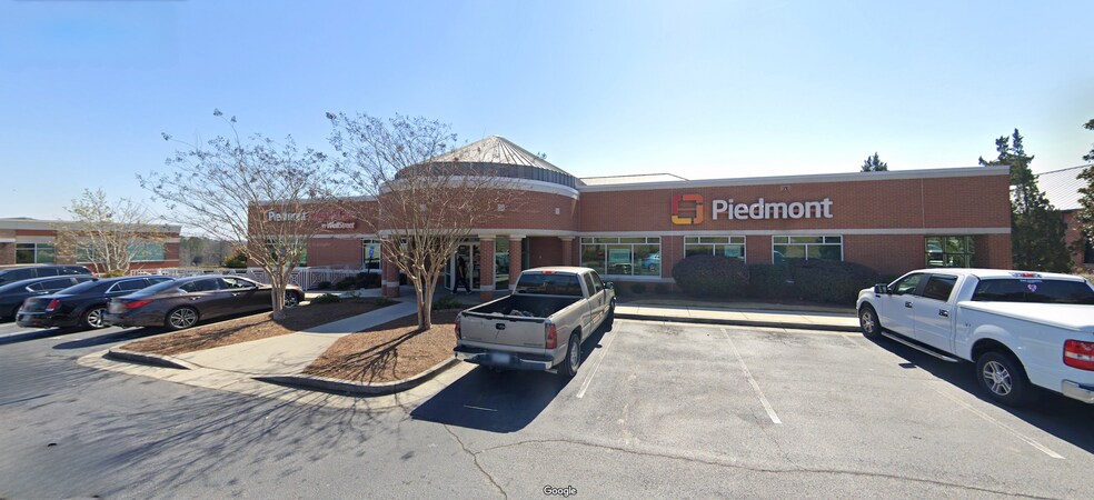 Primary Photo Of 915-921 Eagles Landing Pky, Stockbridge Medical For Lease