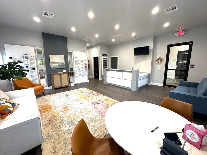 More Photos Of 1140 NW 192nd St, Edmond Office For Lease
