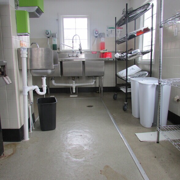 More Photos Of 136 Miami st, West Milton General Retail For Lease