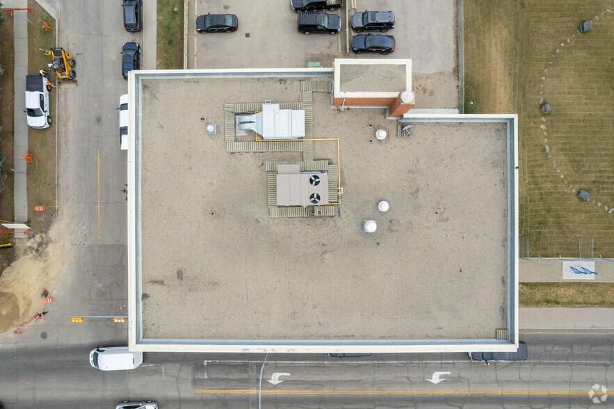 More Photos Of 902 9 Ave SE, Calgary Apartments For Sale