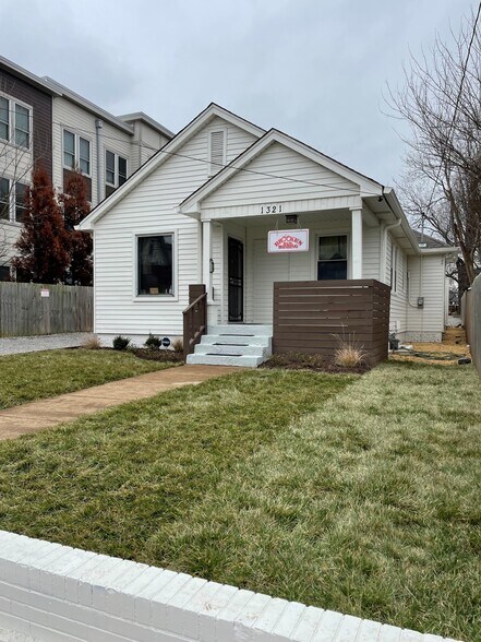 More Photos Of 1321 3rd Ave N, Nashville Office Residential For Sale
