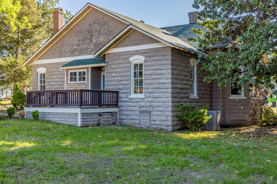 More Photos Of 314 S Green St, Thomaston Office For Sale