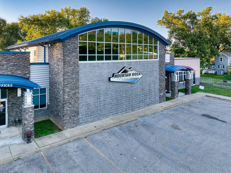 More Photos Of 415 36th St, Parkersburg Medical For Sale