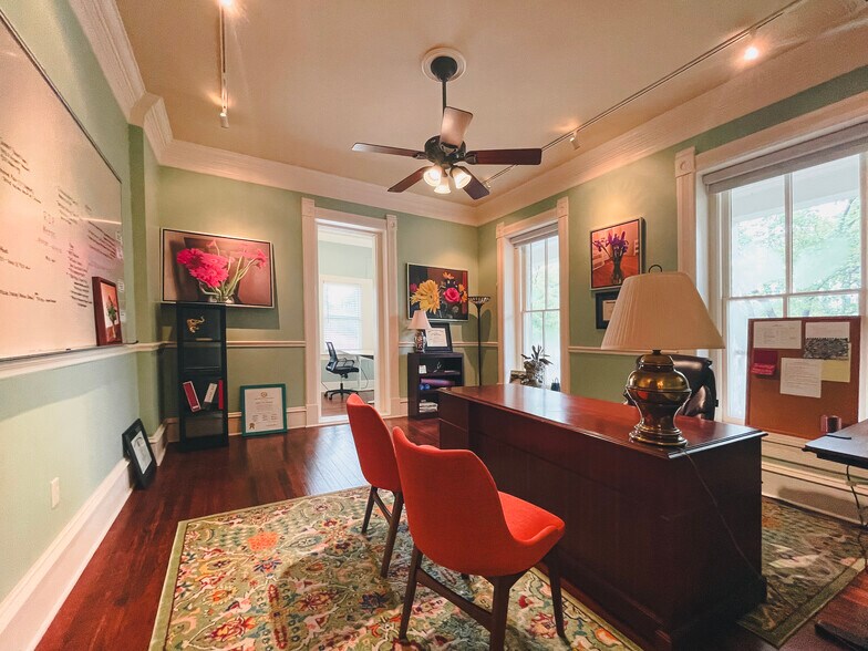 More Photos Of 506 W 14th St, Austin Office Residential For Lease