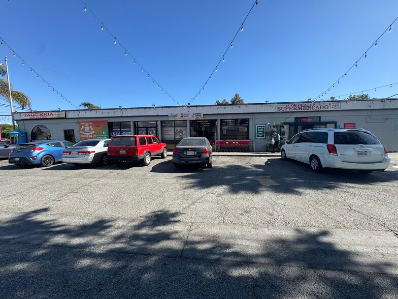 More Photos Of 220 San Felipe Rd, Hollister Restaurant For Sale