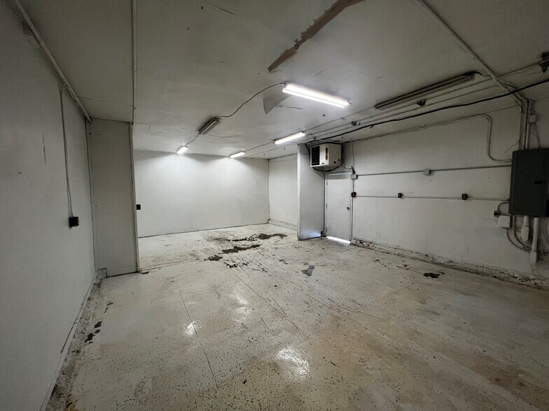 More Photos Of 2719 Lake Tahoe Blvd, South Lake Tahoe Freestanding For Lease