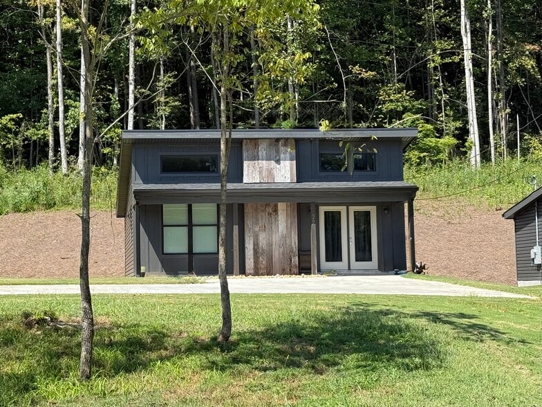 More Photos Of 1270 Tunnel Hill Varnell rd, Dalton Multifamily For Sale