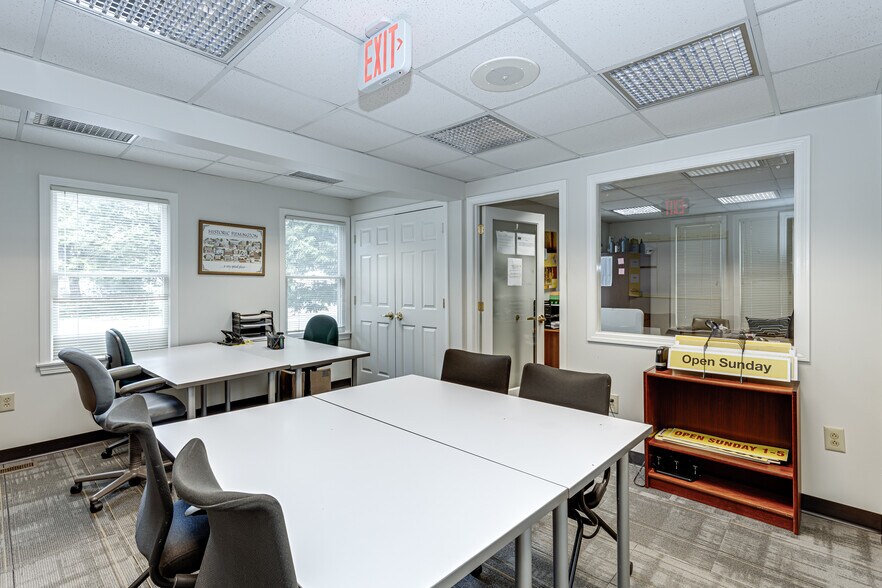 More Photos Of 221 S Main St, Flemington Office For Sale