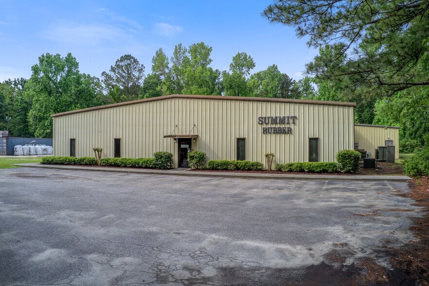 Primary Photo Of 100 Corporate Way, Summerville Warehouse For Sale