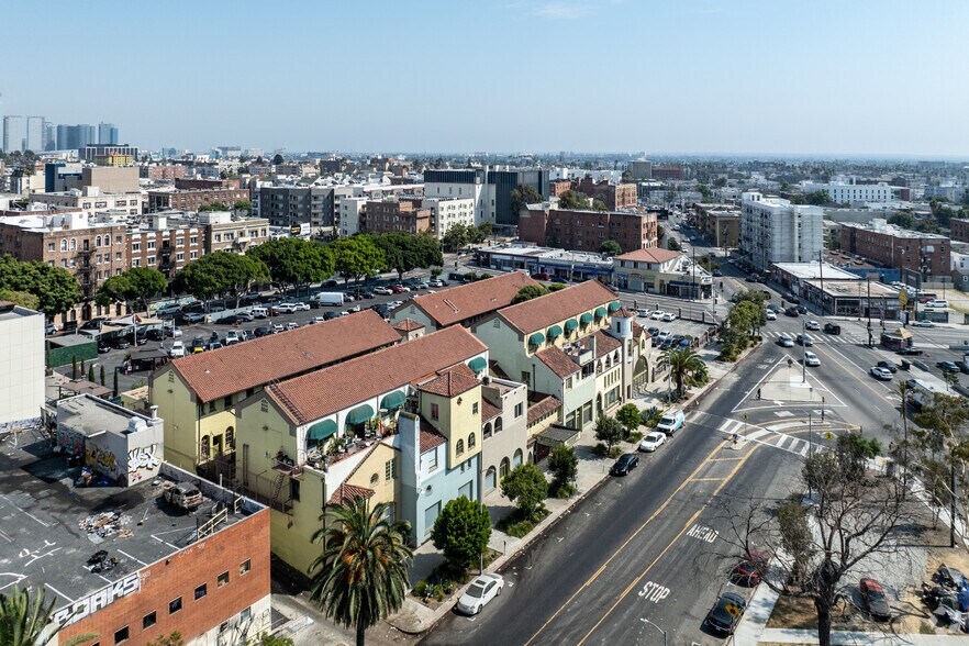 More Photos Of 672 S La Fayette Park Pl, Los Angeles Loft Creative Space For Lease