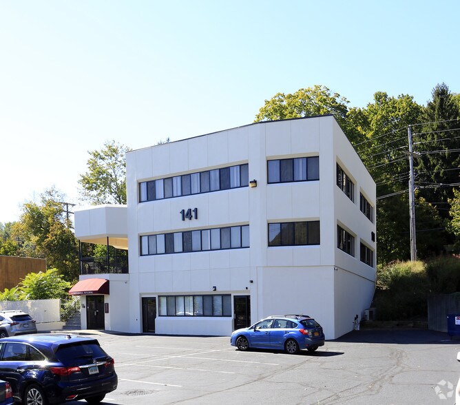 More Photos Of 141 N State Rd, Briarcliff Manor Village Medical For Lease