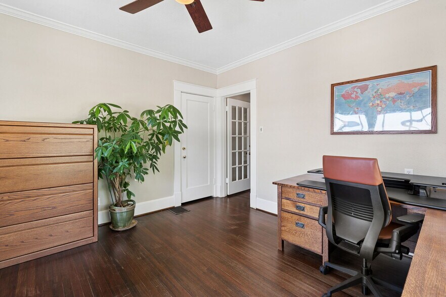 More Photos Of 4112 Swiss Ave, Dallas Office For Sale