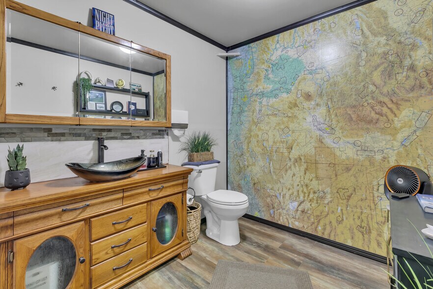 More Photos Of 16608 103rd Avenue Ct E, Puyallup Airplane Hangar For Sale