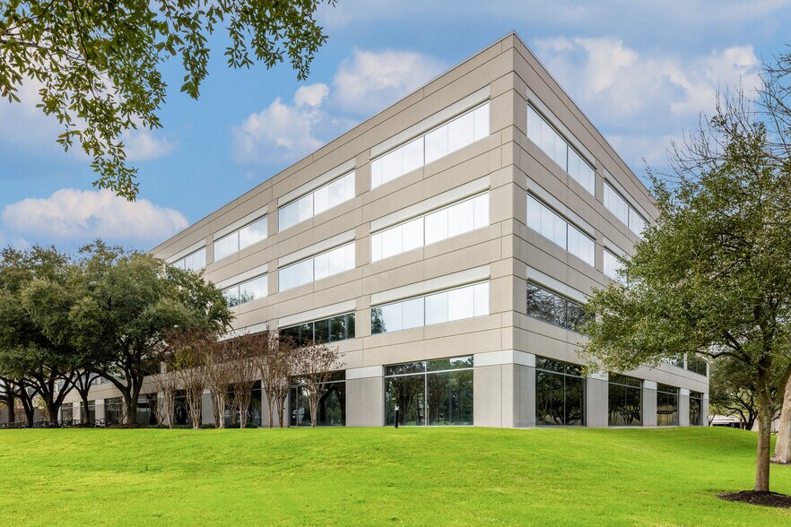 More Photos Of 1330 Enclave Pky, Houston Office For Lease