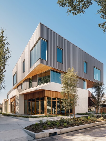 More Photos Of 888 Westheimer Rd, Houston Office For Lease
