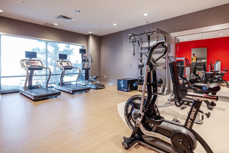 More Photos Of 14275 Lincoln St, Thornton Hotel For Sale