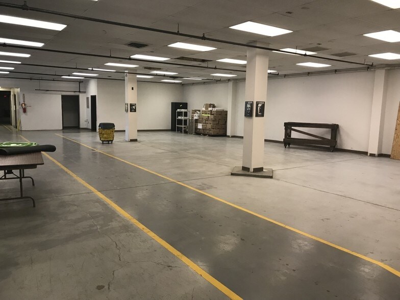 More Photos Of 131 N Hedges St, Dayton Warehouse For Sale