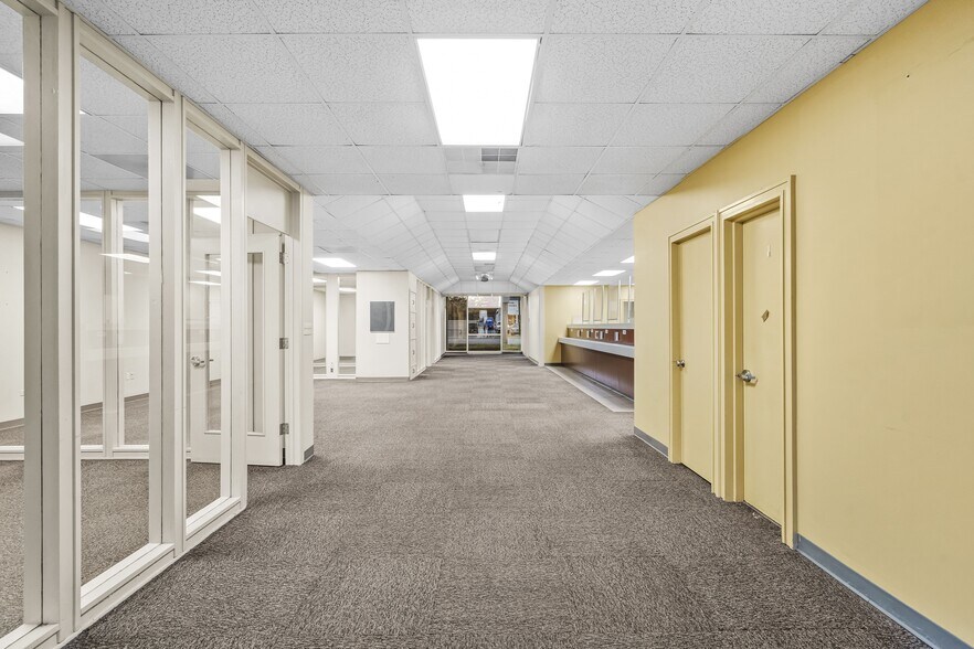Primary Photo Of 704 N Cannon Blvd, Kannapolis Bank For Lease