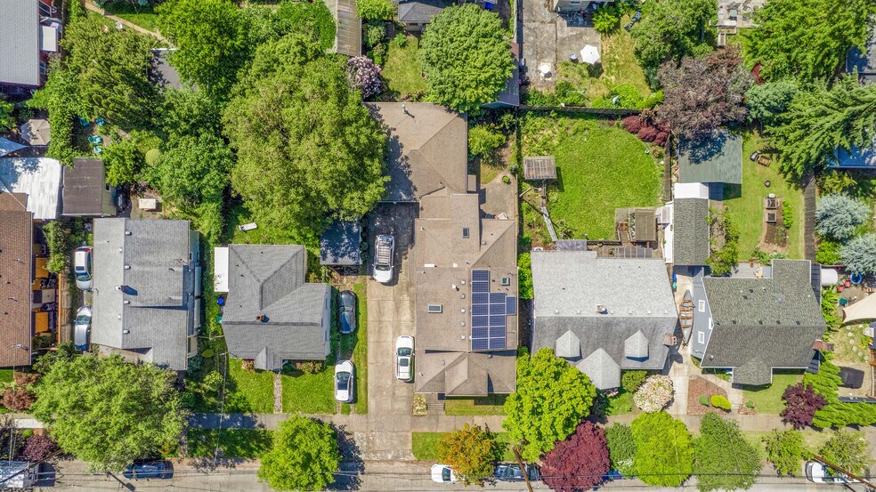 More Photos Of 1614 N Church St, Portland Apartments For Sale