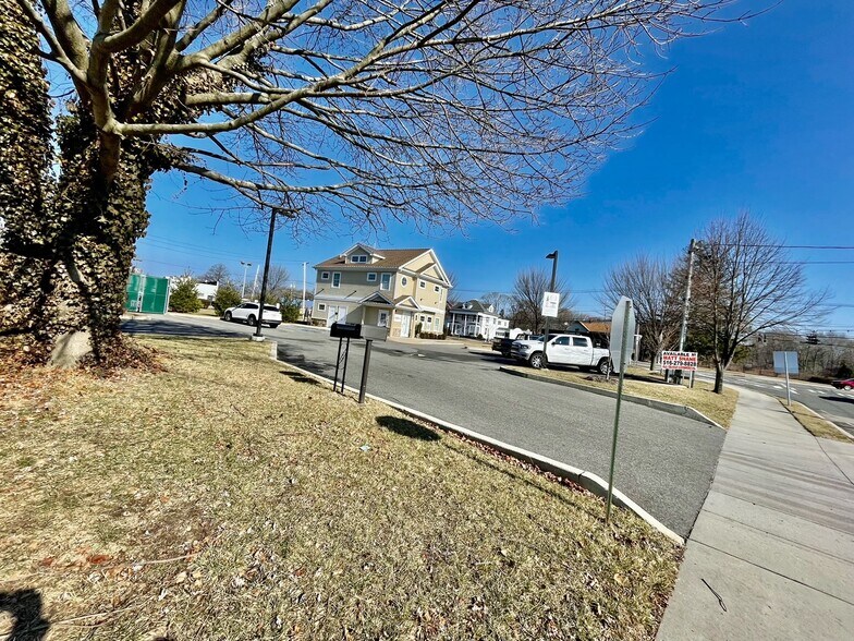 More Photos Of 590 Patchogue Rd, Port Jefferson Station Office For Sale