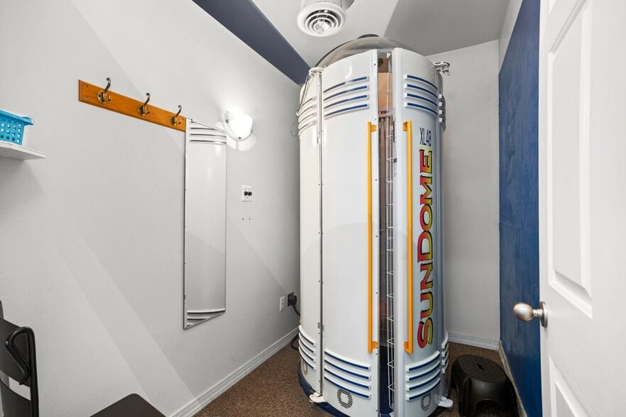 More Photos Of 625 SW 31st Ave, Minot Freestanding For Sale