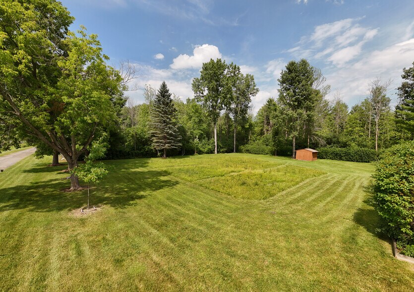 More Photos Of 228 Tom Miller Rd, Plattsburgh Flex For Sale