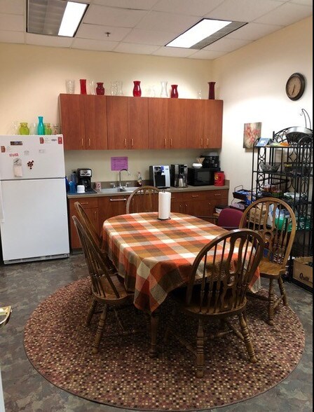 More Photos Of 1637 Athens Hwy, Grayson Office For Sale