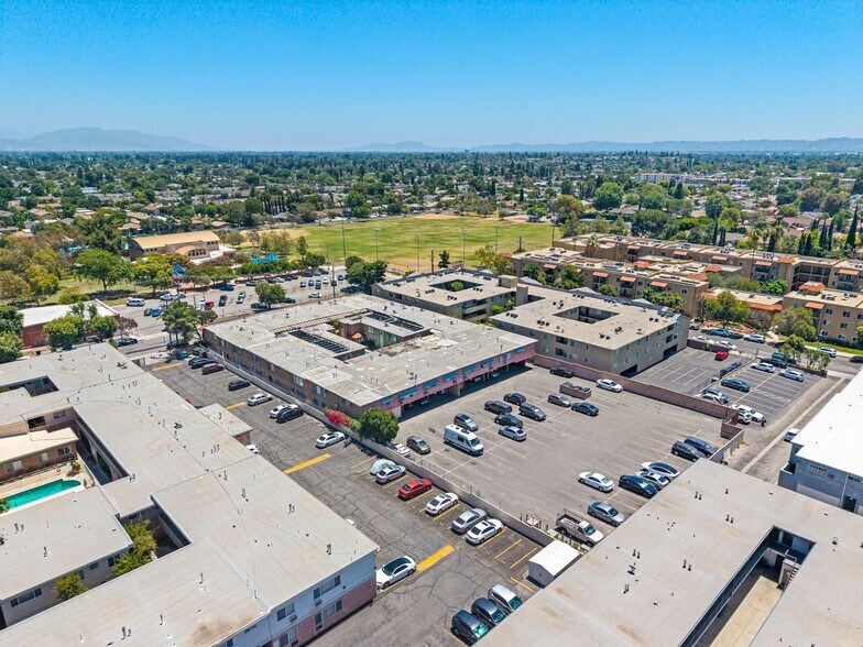 More Photos Of 10625 Petit Ave, Granada Hills Apartments For Sale