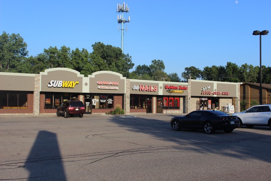 More Photos Of 40000-40170 Hayes Rd, Clinton Township Unknown For Lease