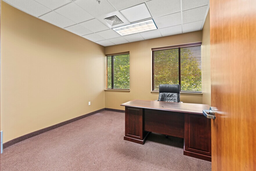 More Photos Of 7555 S Center View Ct, West Jordan Medical For Lease