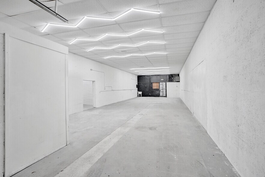 More Photos Of 832 NW 1st St, Fort Lauderdale Industrial For Lease