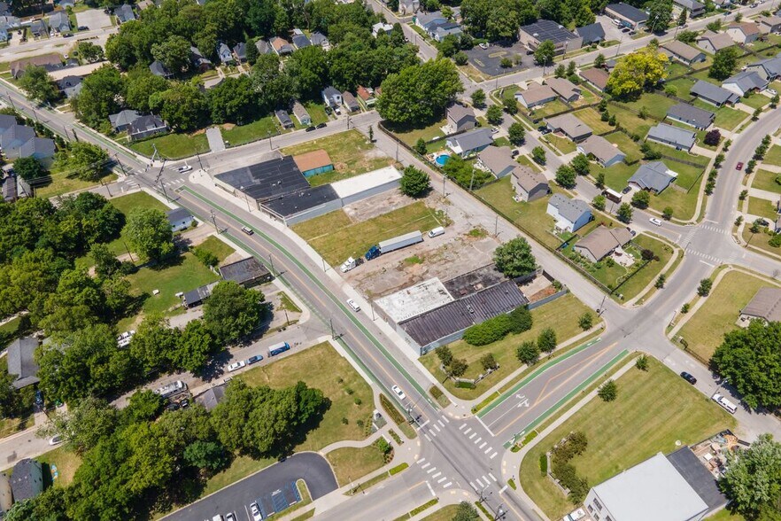 More Photos Of 503 E Third St, Lexington Freestanding For Lease